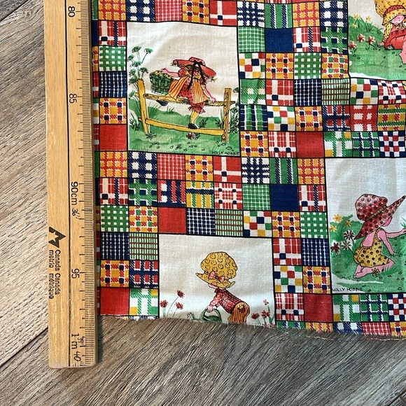 Vintage Holly Hobbie Cotton Fabric - Picture 3 of 9